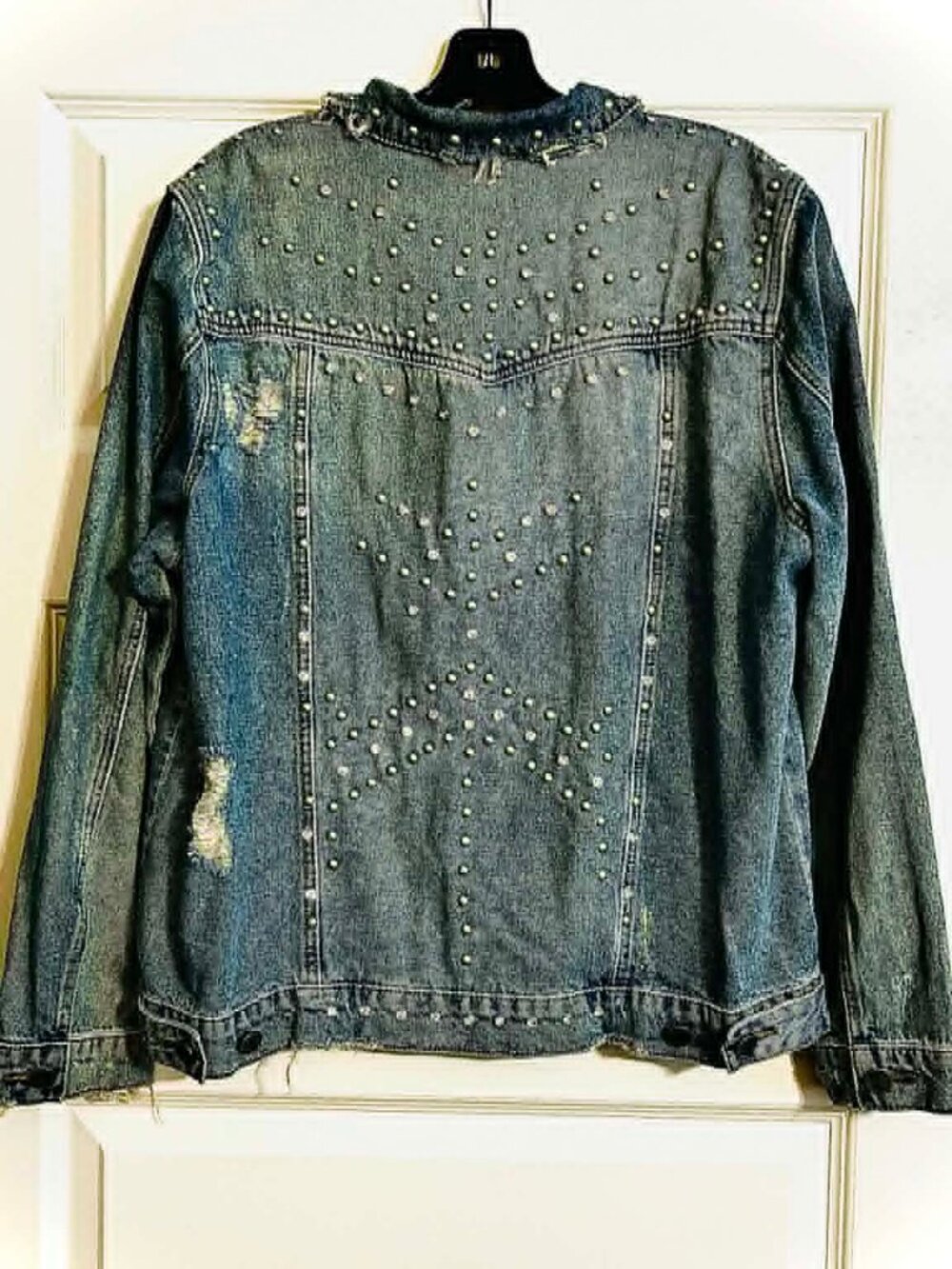 NWT BLANK NYC Pearl Rhinestone Studded Denim Jean Jacket Distressed Faded Blue L - Picture 5 of 8
